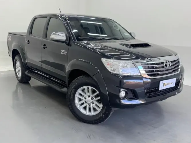 Toyota Hilux CD SRV D4-d 4X4 3.0 TDI Dies 2014