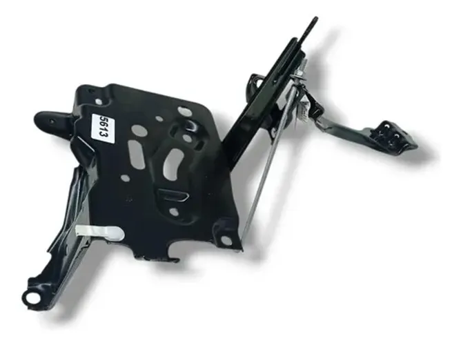 Suporte Ferro Caixa Bateria Toyota Yaris 2020 2023 2024 2025 Direito