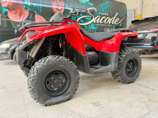 BRP Can-Am Outlander 570 4X4 Quadriciclo 2019