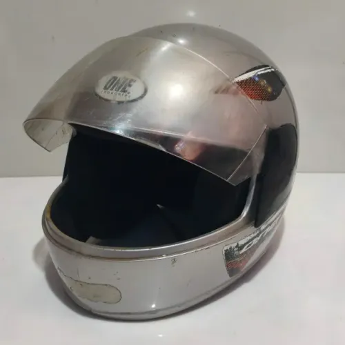 Capacete One Cinza Usado tamanho 58
