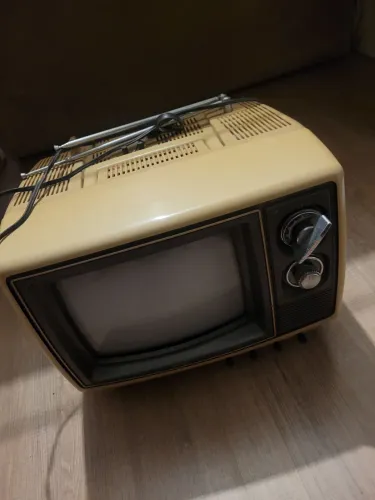 TV antiguidade semp