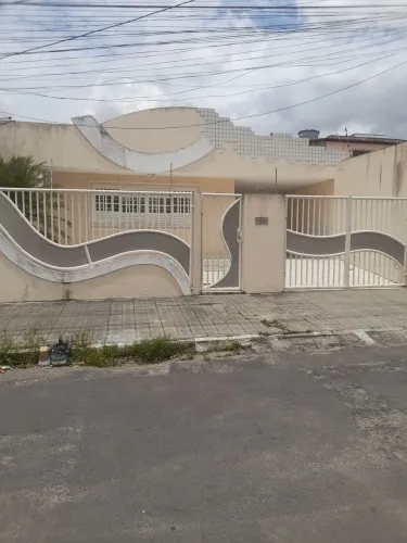 Casa próxima colégio Nobre
