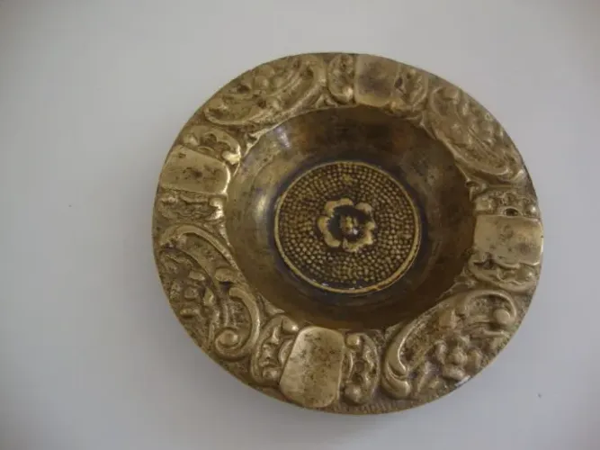 Cinzeiro Bronze .