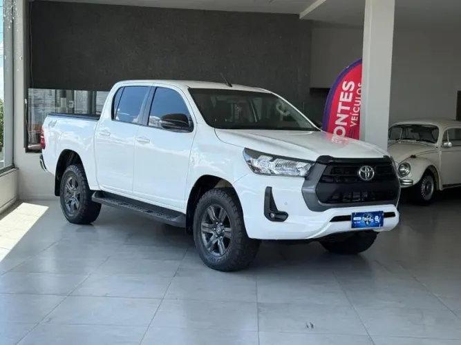 Toyota Hilux CD 4X4 2.8 Diesel Aut. 2024
