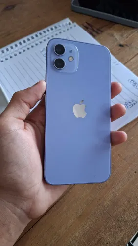 IPHONE 12 VENDO 900