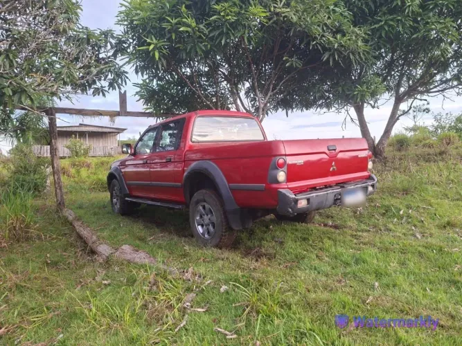 Mitsubishi L200 Outdoor GLS 2.5 4X4 CD TDI Diesel 2011