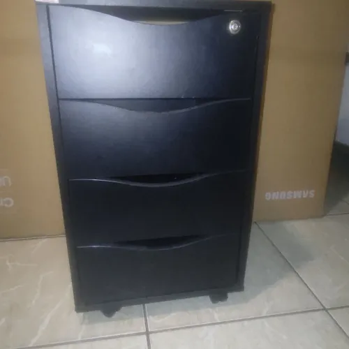 armário para escritório ou gaveteiro.