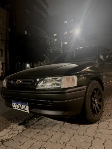 Ford Escort GLX 1.8i 8V 1996