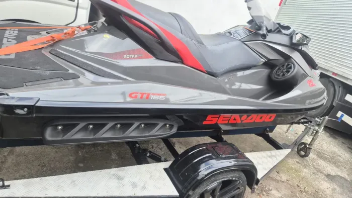 JET SKI 