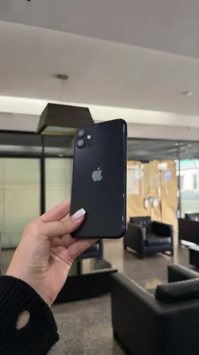 iPhone 11 Preto 256GB