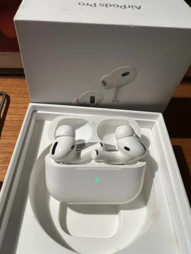AirPods Pro 1ª geração original ? pouco uso, com caixa e capa