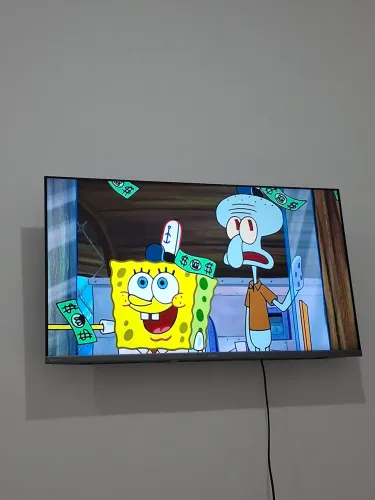 TV smart Britânia 40 polegadas