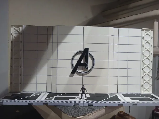 Base Vingadores Avengers Marvel Select (rara)