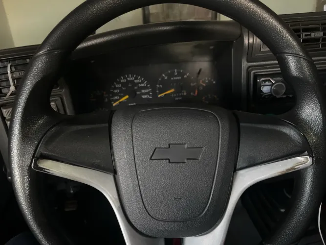 Chevrolet S10 Blazer DLX 4.3 V6 1997