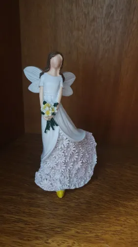 Estátua de Resina Anjo Gentil ( Nova )