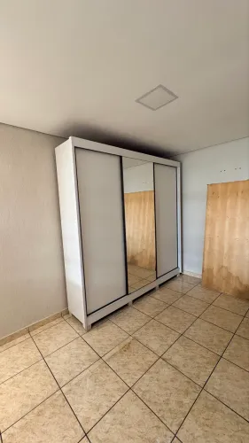 Guarda-roupa 2,30x2,30 ( aproximadamente)