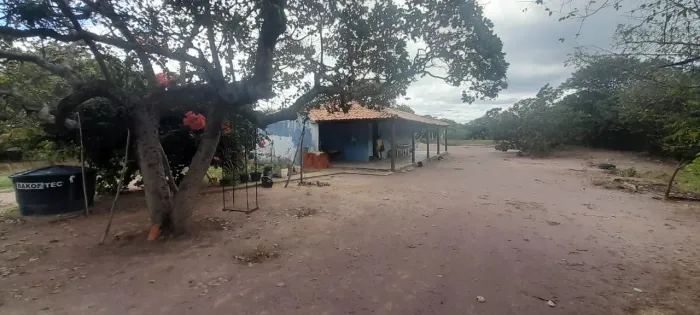 SÍTIO À VENDA