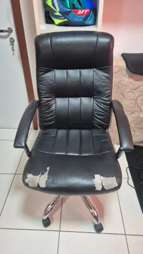 cadeira de escritório usada