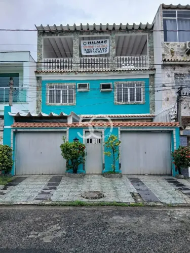 Vendo uma Linda Casa na Vila da Penha, em localização privilegiada, próxima ao comércios, 