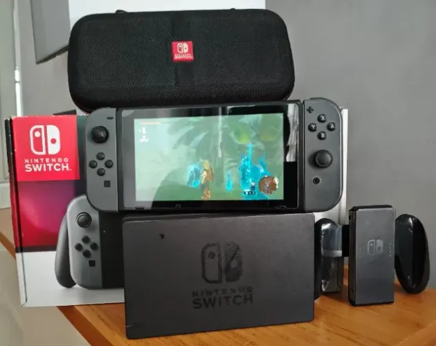 Nintendo Switch V1 Desbloqueado + Caixa original e case brinde