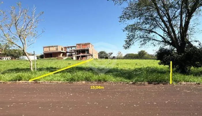 Lote à venda em Condomínio
