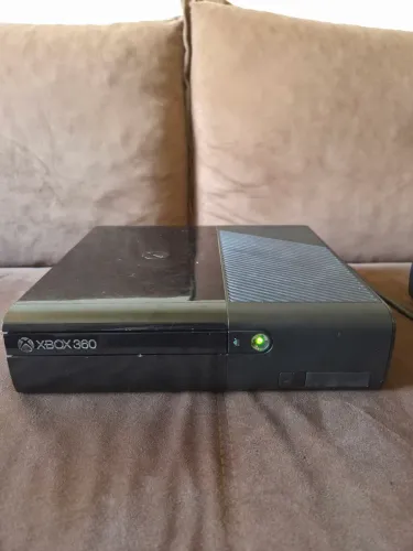 Xbox 360 Super Slim Desbloqueado