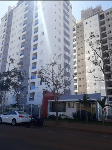 Apartamento no Granja Marileusa com 2 quartos,armários na cozinha,ótima localização 