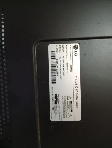 Tv LG com defeito, leia o anúncio