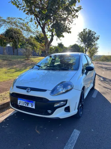 Fiat Punto Blackmotion 1.8 Flex 16V 5P. 2014