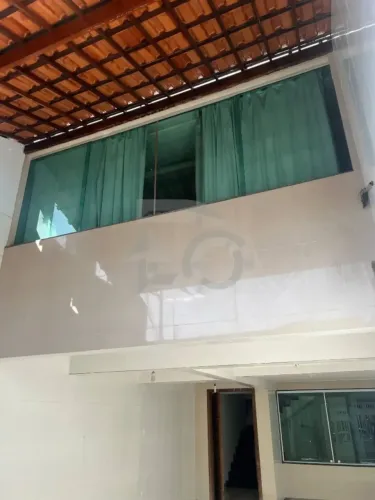 Casa Duplex de 190m² no bairro Santo Antônio com 5 Quartos, 4 Banheiros e 4 Garagens