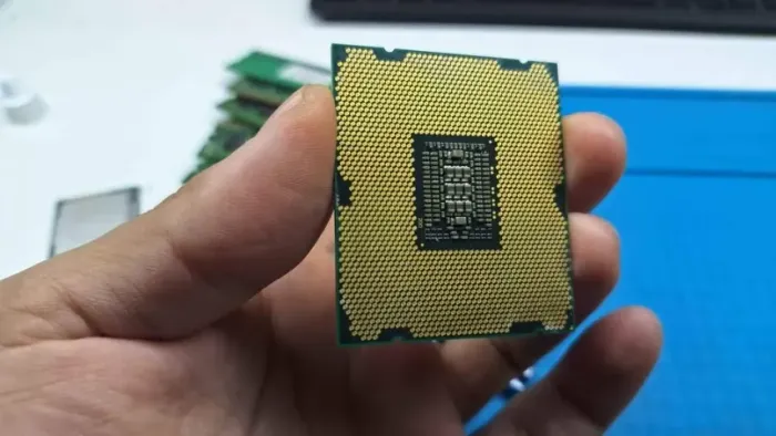 Intel Xeon E5-2640