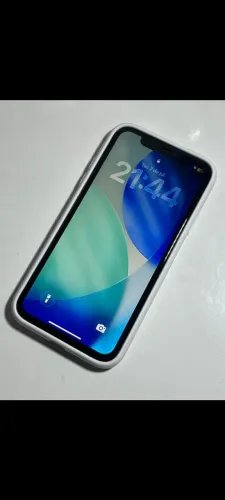 iPhone 11 64gb excelente estado