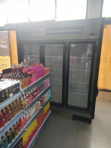 Oportunidade geladeira comercial 