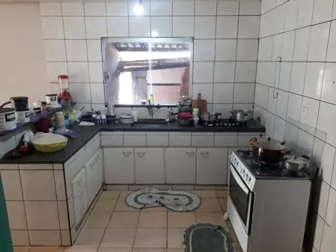 Casa vendendo Sta Albertina. Na rua Osório Florindo de Souza s/n centro Sta Albertina