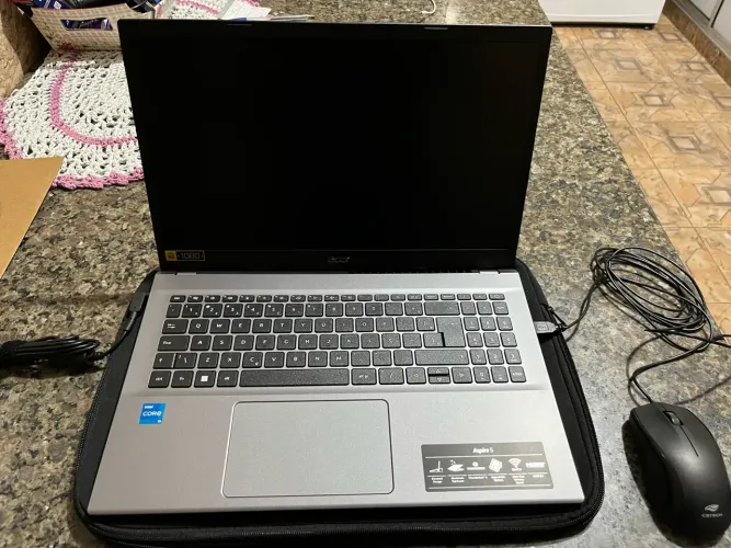 Notebook Acer Aspire 5A515-57