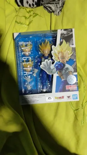 Vegeta SSJ SH Figuarts