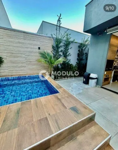 CASA DE CONDOMÍNIO à venda, 3 quartos, 2 suítes, 2 vagas, Laranjeiras - Uberlândia/MG