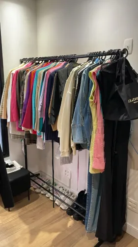  Arara de Roupas Metálica Preta 