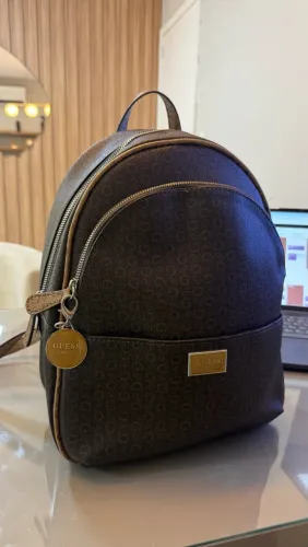 VENDO MOCHILA GUESS