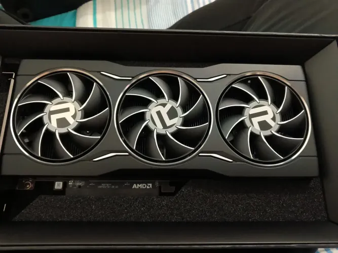 PLACA DE VÍDEO RX 6750 XT SEMI NOVA, NA CAIXA E COM NOTA FISCAL