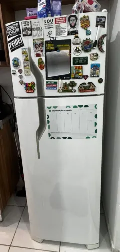 GELADEIRA REFRIGERADOR ELECTROLUX