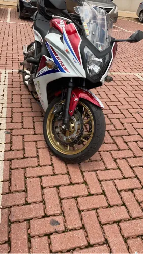 Linda CBR650F