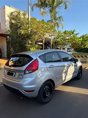 Ford Fiesta 1.5 16V Flex Mec. 5P 2014