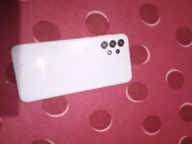 Vendo celular samsung por 300 reias
