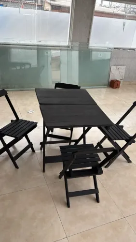 Jogo de mesa e cadeira 