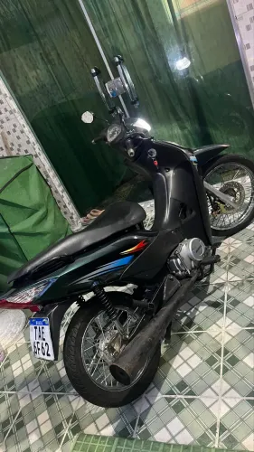 Para quem busca economia,a moto está em excelente estado de conservação 