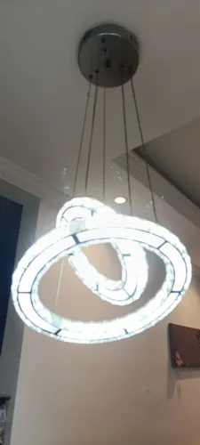 ?Lustre pendente LED moderno cristal para sala de jantar?