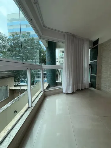 Imóvel para venda possui 67 metros quadrados com 2 quartos em Jardim Camburi - Vitória - E