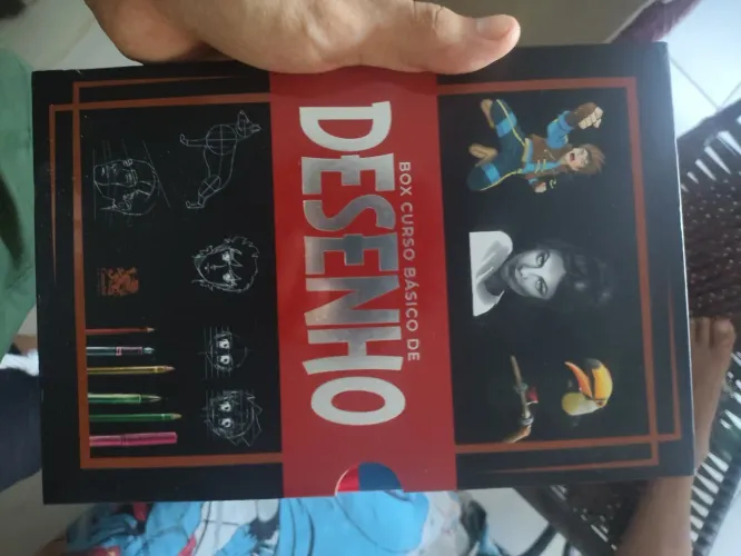 Box de livros de desenhos