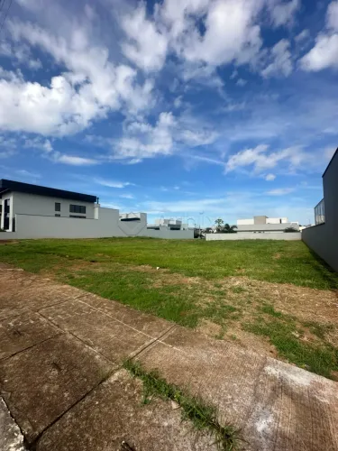 Terreno à venda no Condomínio Phillipson Park em Americana/SP